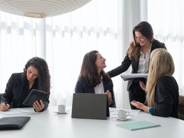 2026美國(guó)公司報(bào)稅指南：C/S Corp與LLC設(shè)立策略及中國(guó)投資者機(jī)會(huì)