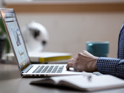 2025年香港公司注冊指南：成本、流程與電商機(jī)遇